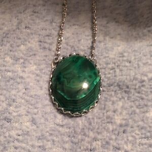 Elegant Green Pendant Necklace
